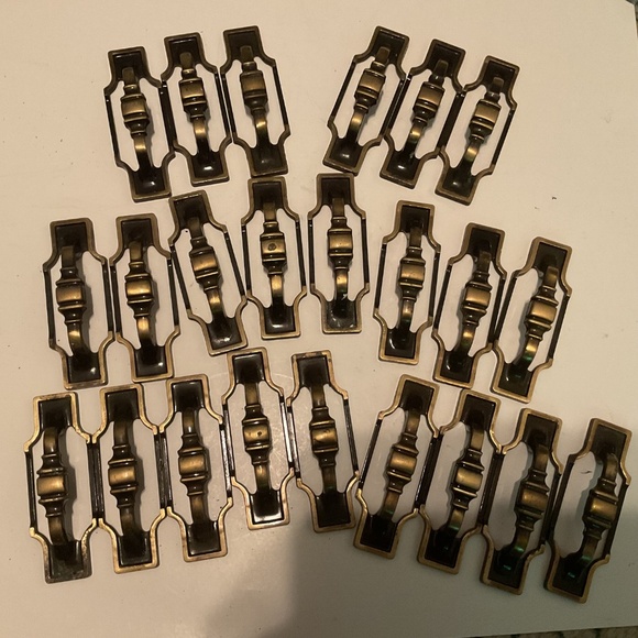 28 Amerock Cabinet Drawer Pull Handle Model 235-1 1970s Vintage Antique Brass - Picture 8 of 8